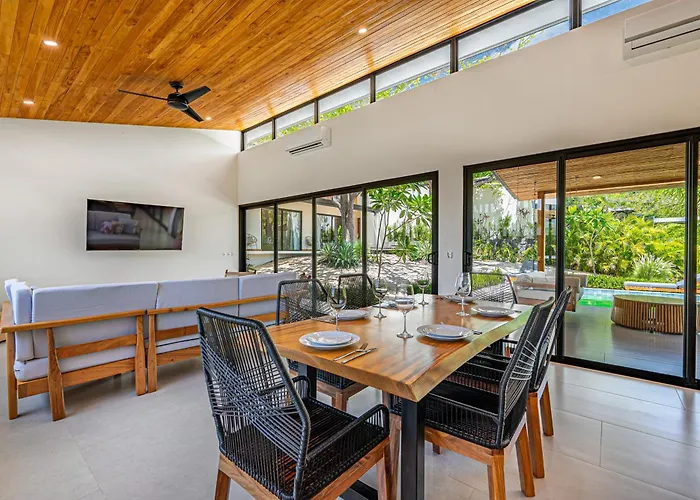 Compound W/ Pools & Stunning Views Hébergement de vacances