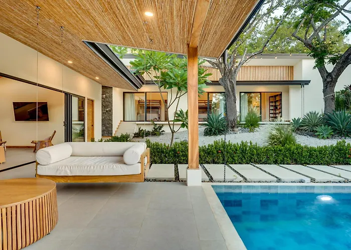 Hébergement de vacances Compound W/ Pools & Stunning Views