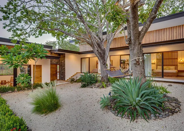 Compound W/ Pools & Stunning Views Hébergement de vacances Tamarindo